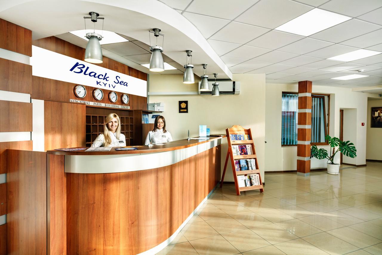 Black Sea Hotel Киев Екстериор снимка