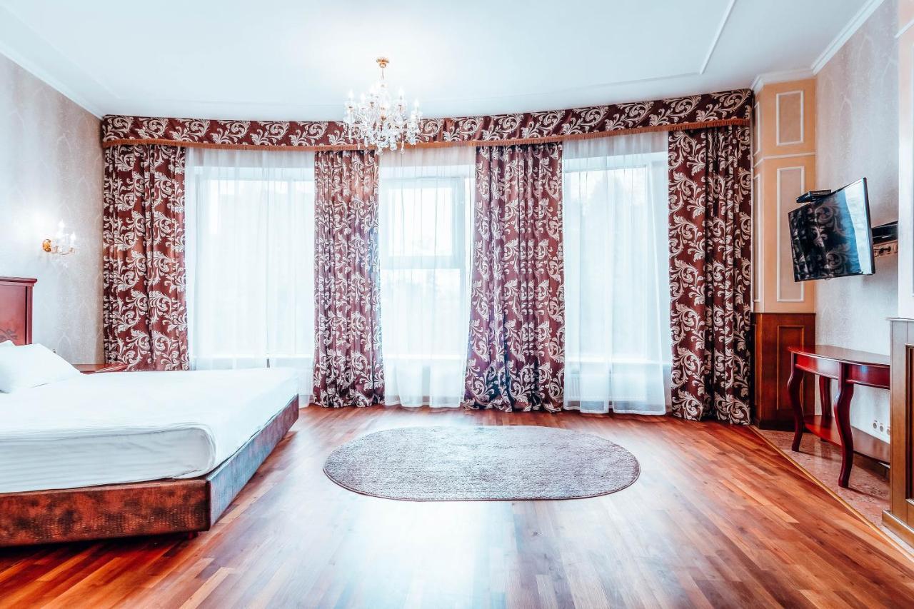 Black Sea Hotel Киев Екстериор снимка