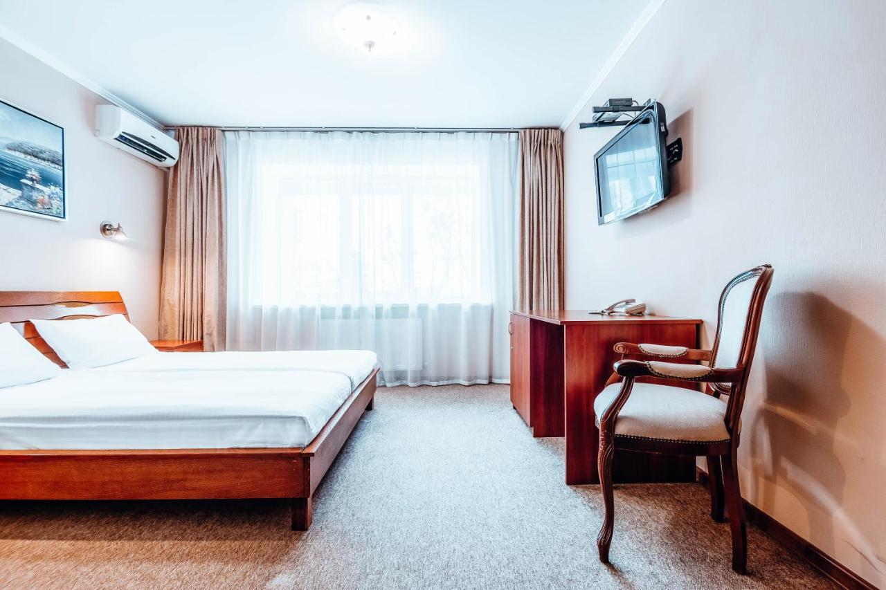 Black Sea Hotel Киев Екстериор снимка
