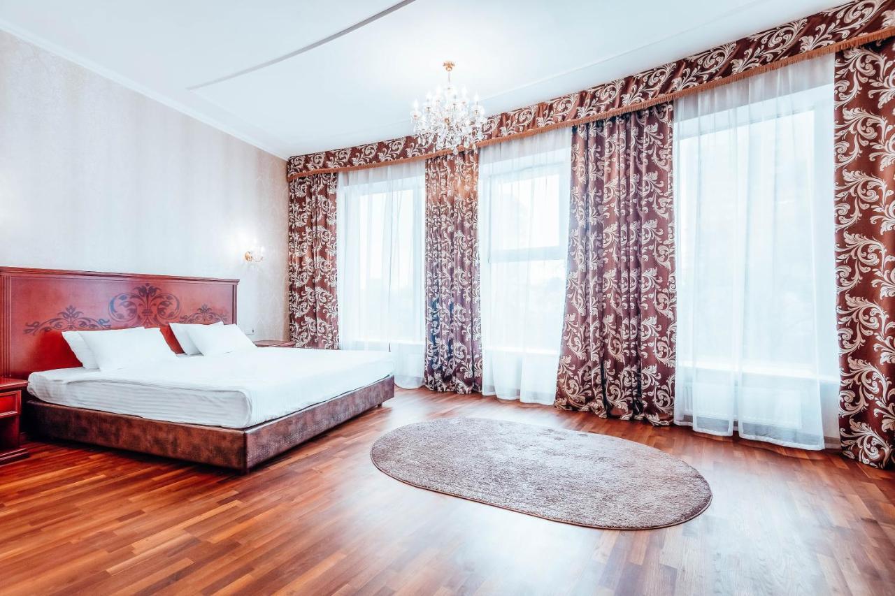 Black Sea Hotel Киев Екстериор снимка