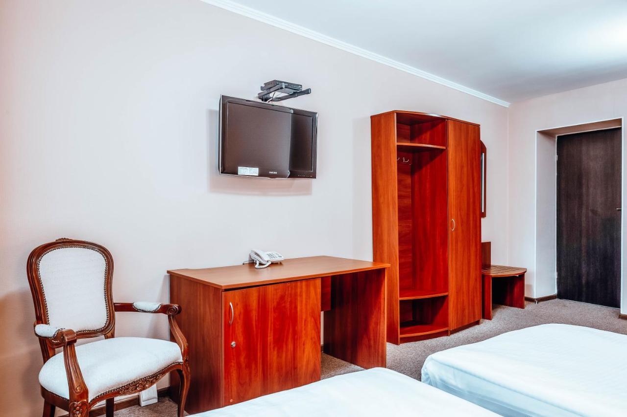 Black Sea Hotel Киев Екстериор снимка