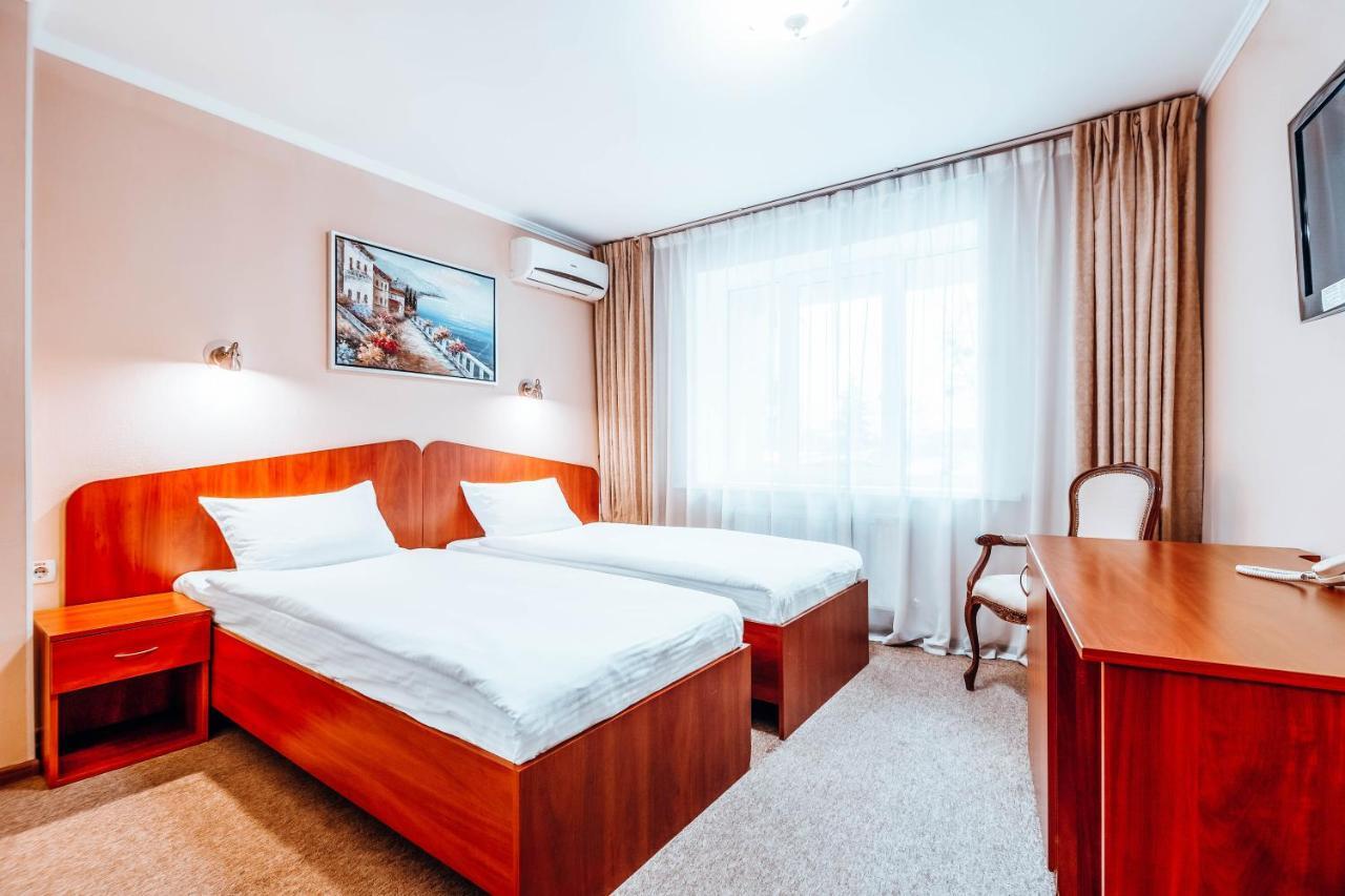 Black Sea Hotel Киев Екстериор снимка