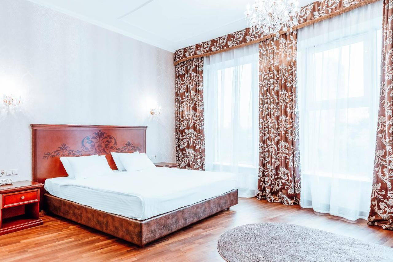 Black Sea Hotel Киев Екстериор снимка